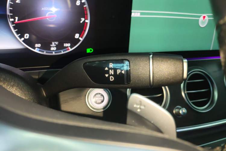 Used Mercedes-Benz E-Class 2020 Restyled E 300 L Sport Exclusive Edition Gear Lever