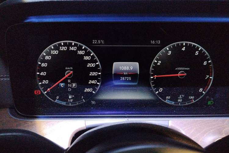 Used Mercedes-Benz E-Class 2020 Facelift E 300 L Stylish Edition Instrument Cluster