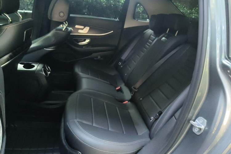 Used Mercedes-Benz E-Class 2020 E 300 L Sport Luxury Edition Left Rear Seat