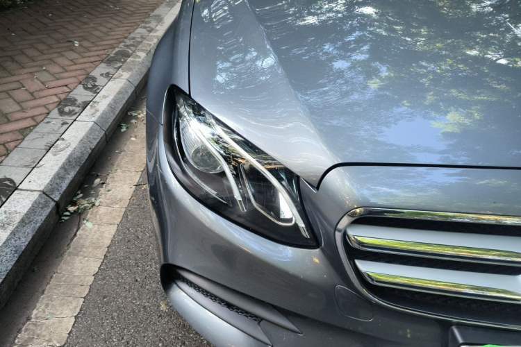 Used Mercedes-Benz E-Class 2020 E 300 L Sport Luxury Edition Right Front Headlight