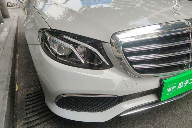 Used Mercedes-Benz E-Class 2020 E 300 L Sporty and Stylish Model Right Front Headlight