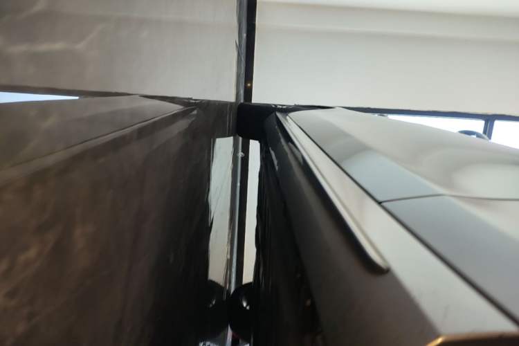 Used Mercedes-Benz E-Class 2020 Restyled E 300 L Sport Exclusive Edition Right Side Sill