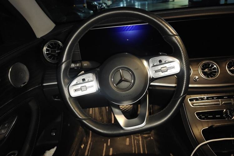 Used Mercedes-Benz E-Class 2020 E 300 L Sport Luxury Edition Steering Wheel