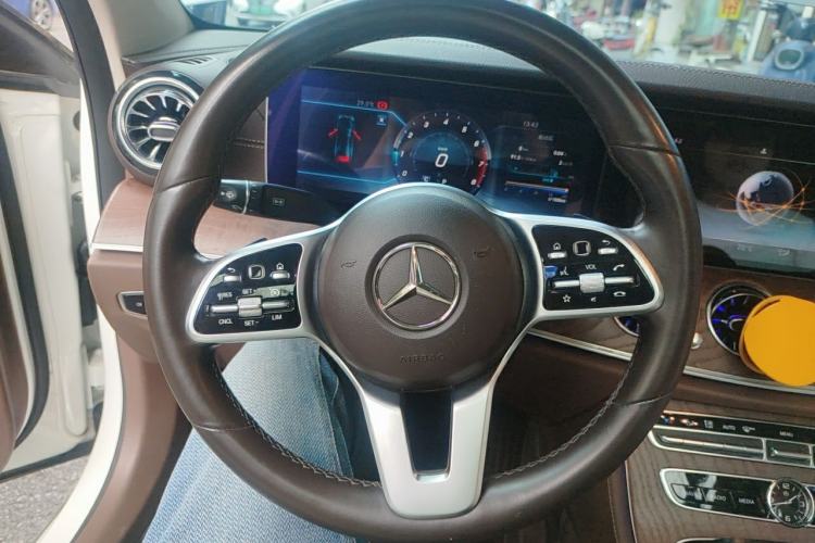 Used Mercedes-Benz E-Class 2020 E 300 L Sporty and Stylish Model Steering Wheel