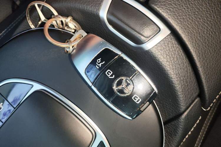 Used Mercedes-Benz E-Class 2020 Restyled E 300 L Sport Exclusive Edition Vehicle Key