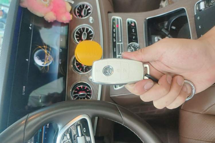 Used Mercedes-Benz E-Class 2020 E 300 L Sporty and Stylish Model Vehicle Key