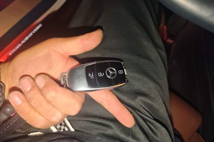 Used Mercedes-Benz E-Class 2020 Facelift E 260 L Sport Edition Vehicle Key