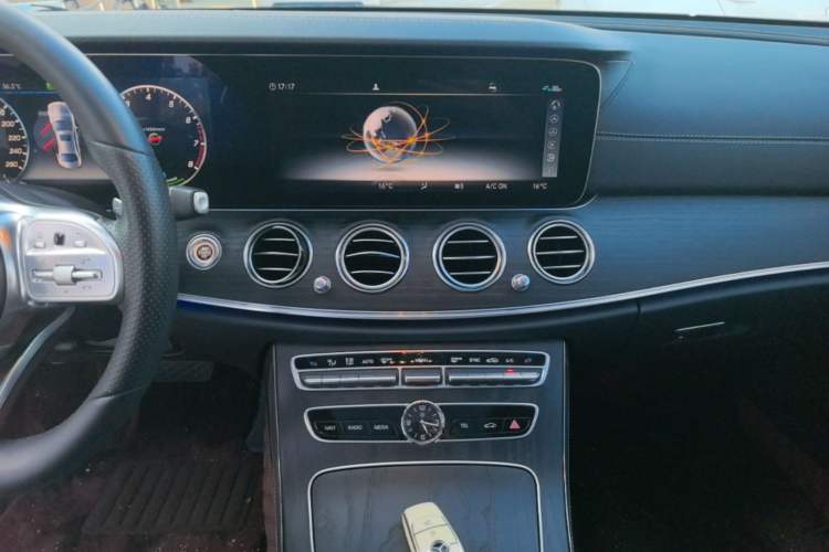 Used Mercedes-Benz E-Class 2020 E 260 L Sport Edition Audio And AC Panel