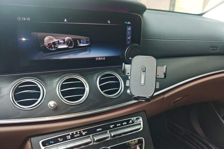 Used Mercedes-Benz E-Class 2020 E 300 L Sport Luxury Edition Audio And AC Panel