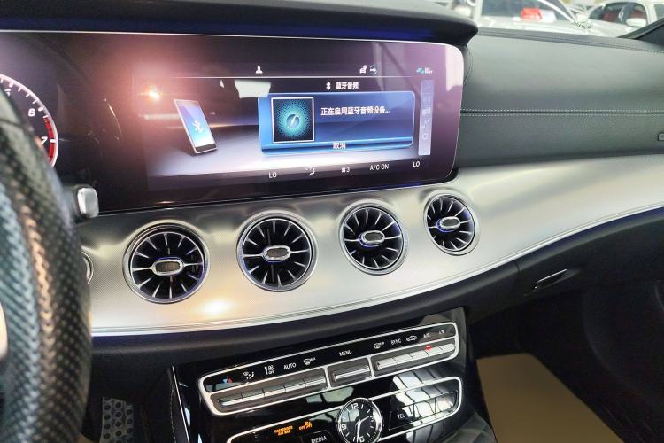 Used Mercedes-Benz E-Class 2020 E 260 Coupe Audio And AC Panel