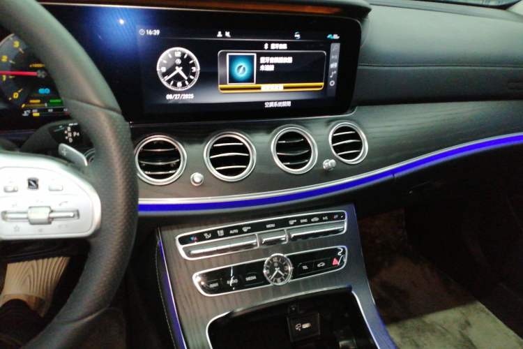 Used Mercedes-Benz E-Class 2020 Facelift E 260 L Sport Edition Audio And AC Panel