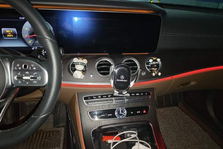 Used Mercedes-Benz E-Class 2020 Restyled E 300 L Sport Exclusive Edition Audio And AC Panel