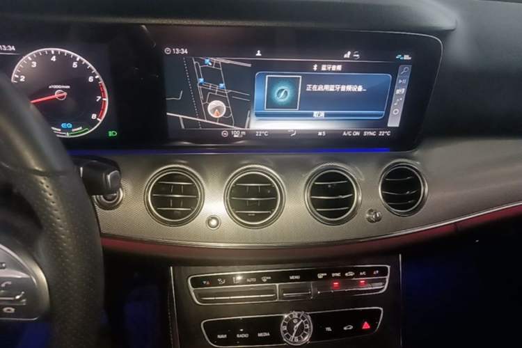 Used Mercedes-Benz E-Class 2020 E 260 Sport Edition Audio And AC Panel