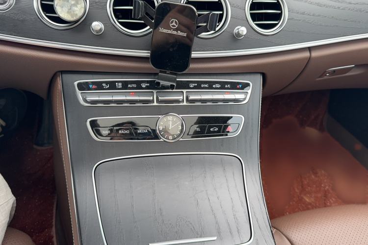 Used Mercedes-Benz E-Class 2020 Restyled E 300 L Sporty and Stylish Edition Audio And AC Panel