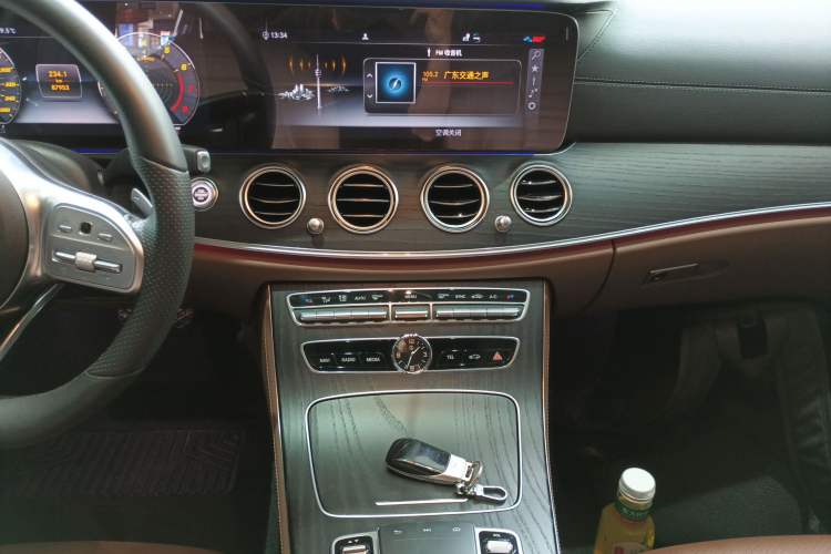 Used Mercedes-Benz E-Class 2020 E 300 L Sport Luxury Edition Audio And AC Panel