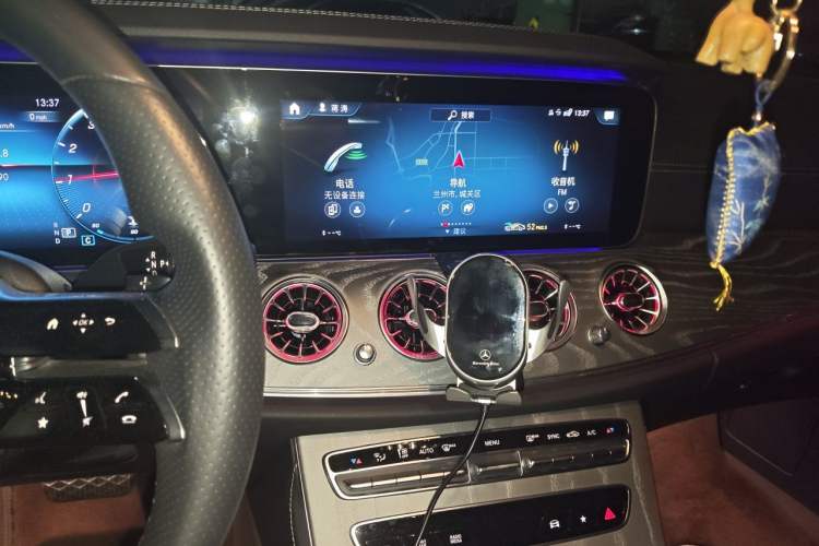 Used Mercedes-Benz E-Class 2020 E 300 L Sport Luxury Edition Audio And AC Panel