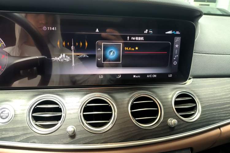 Used Mercedes-Benz E-Class 2020 Restyled E 300 L Exclusive Edition Audio And AC Panel