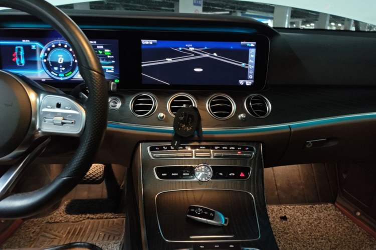 Used Mercedes-Benz E-Class 2020 Facelift E 260 Sport Edition Audio And AC Panel