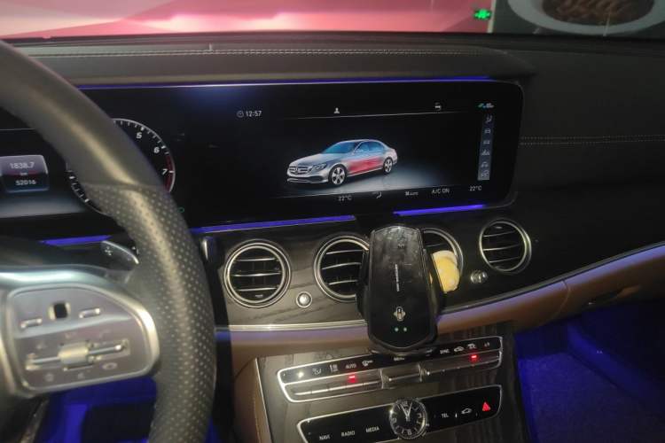 Used Mercedes-Benz E-Class 2020 Restyled E 300 L Sporty and Stylish Edition Audio And AC Panel