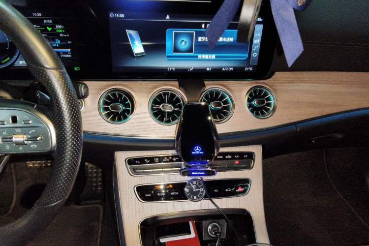 Used Mercedes-Benz E-Class 2020 E 260 Coupe Audio And AC Panel