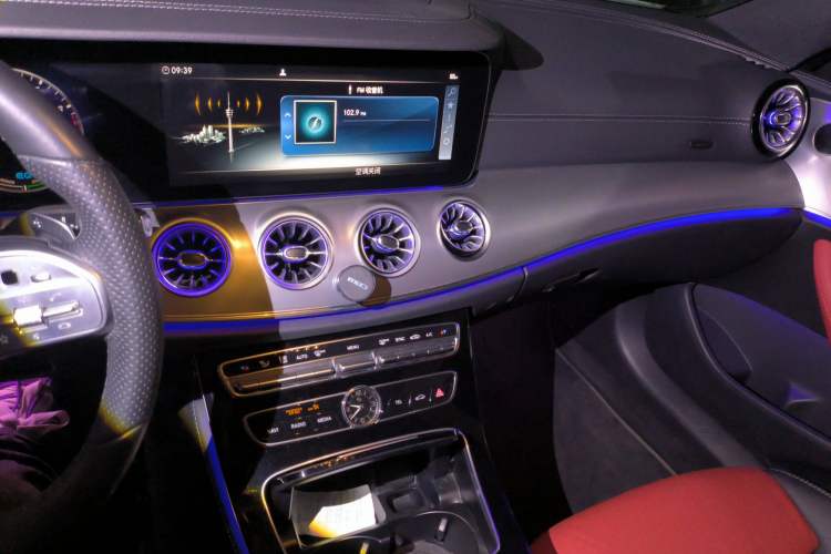 Used Mercedes-Benz E-Class 2020 E 260 Coupe Audio And AC Panel