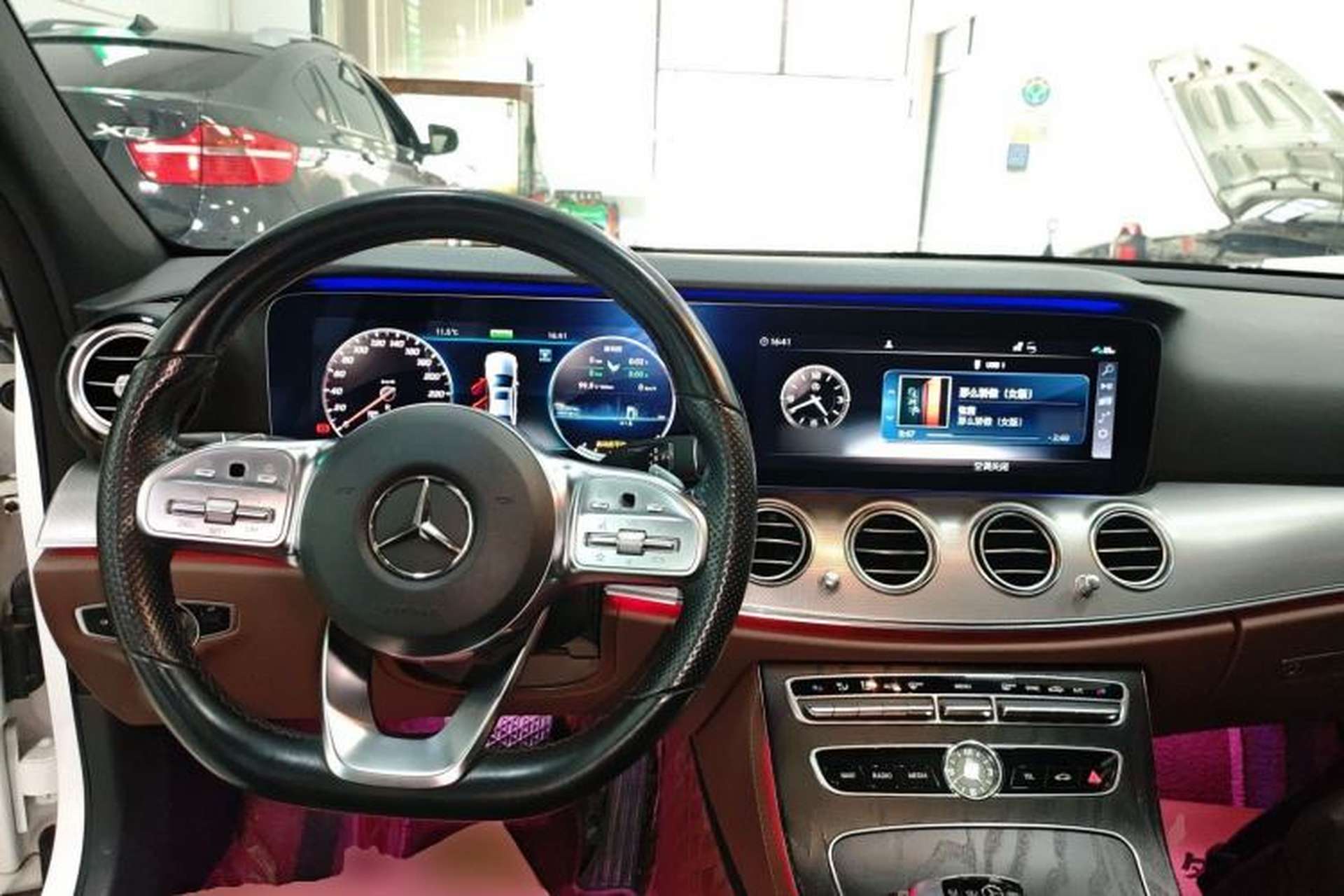 Used Mercedes-Benz E-Class 2020 E 260 Sport Edition Center Console