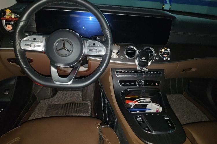 Used Mercedes-Benz E-Class 2020 Restyled E 300 L Sport Exclusive Edition Center Console