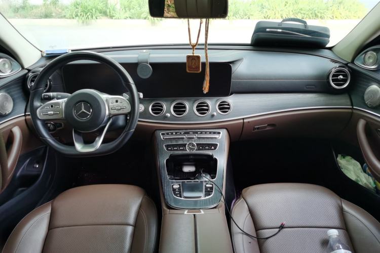 Used Mercedes-Benz E-Class 2020 Restyled E 300 L Sporty and Stylish Edition Center Console