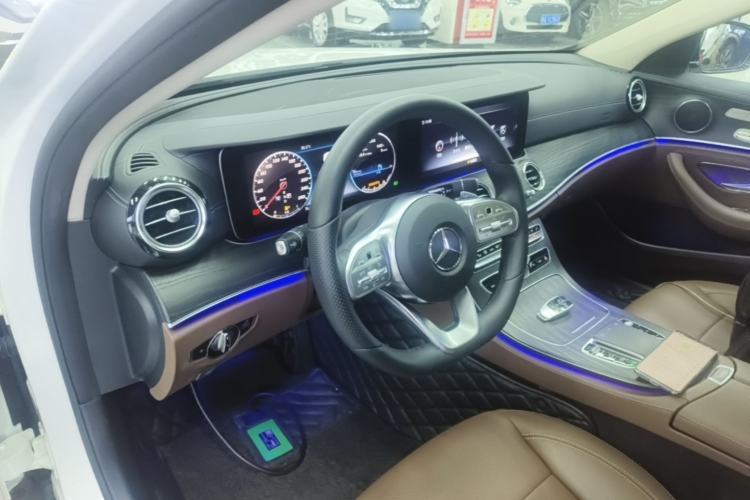 Used Mercedes-Benz E-Class 2020 Restyled E 300 L Sporty and Stylish Edition Center Console