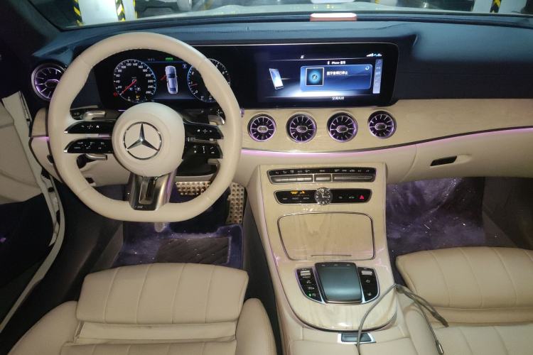 Used Mercedes-Benz E-Class 2020 E 260 Coupe Center Console
