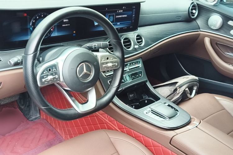 Used Mercedes-Benz E-Class 2020 Restyled E 300 L Sport Exclusive Edition Center Console