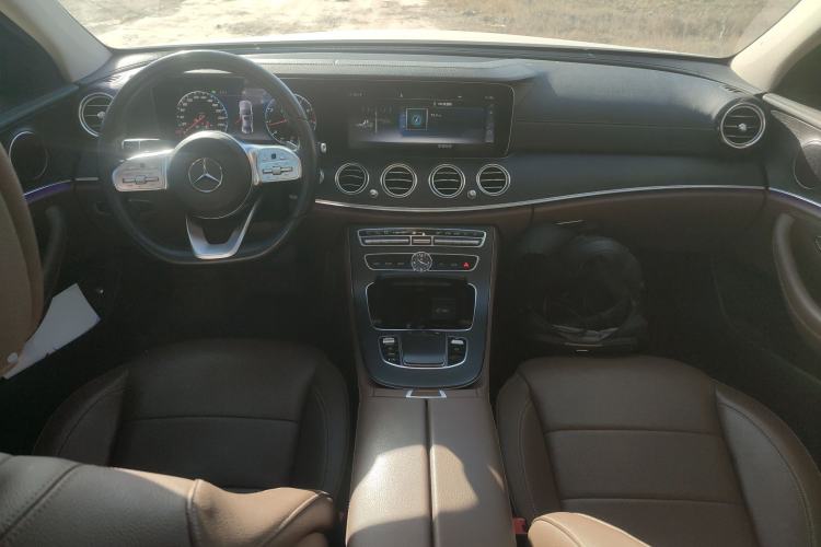 Used Mercedes-Benz E-Class 2020 Restyled E 300 L Sporty and Stylish Edition Center Console