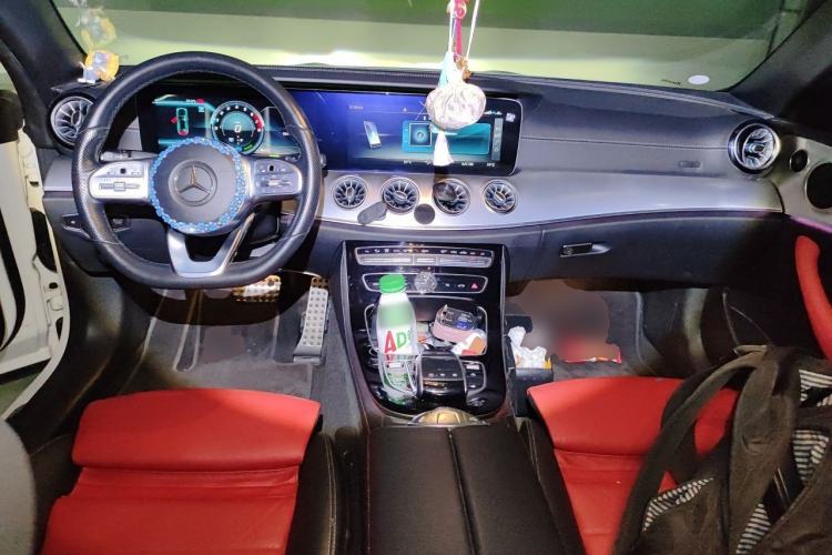 Used Mercedes-Benz E-Class 2020 E 260 Convertible Coupe Center Console