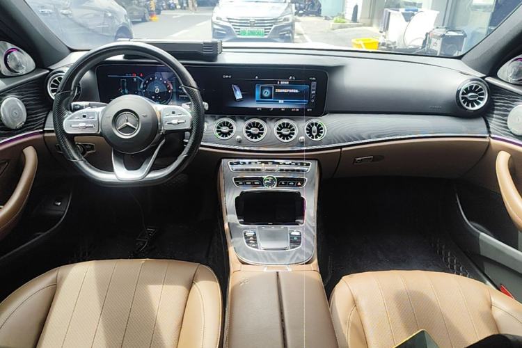 Used Mercedes-Benz E-Class 2020 Facelift E 260 Sport Edition Center Console