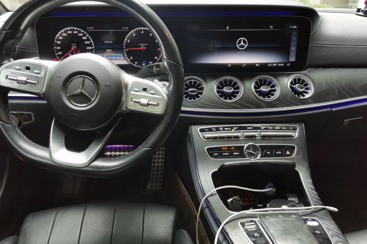 Used Mercedes-Benz E-Class 2020 E 300 Coupe Center Console