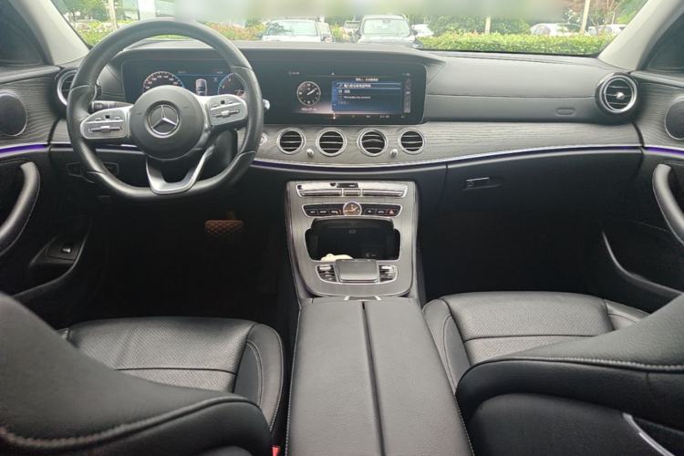 Used Mercedes-Benz E-Class 2020 Restyled E 300 L Sporty and Stylish Edition Center Console