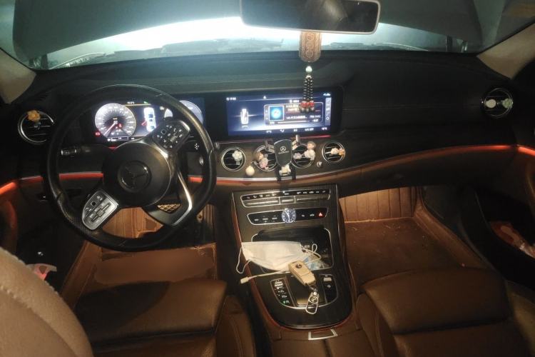 Used Mercedes-Benz E-Class 2020 Facelift E 260 L Sport Edition Center Console
