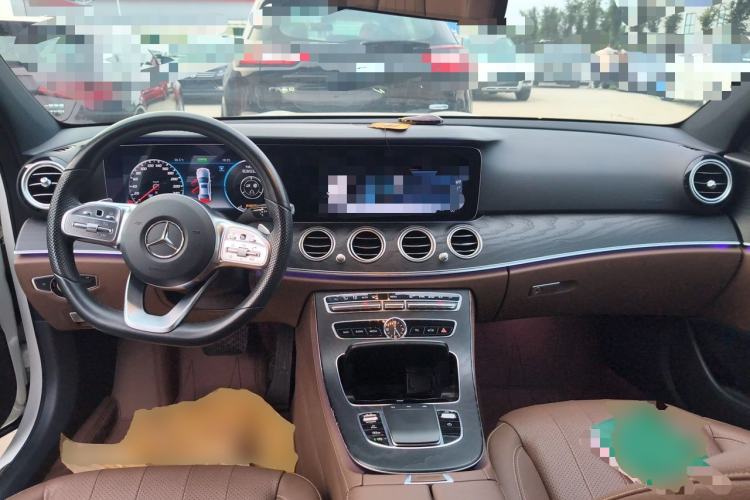 Used Mercedes-Benz E-Class 2020 Facelift E 260 Sport Edition Center Console