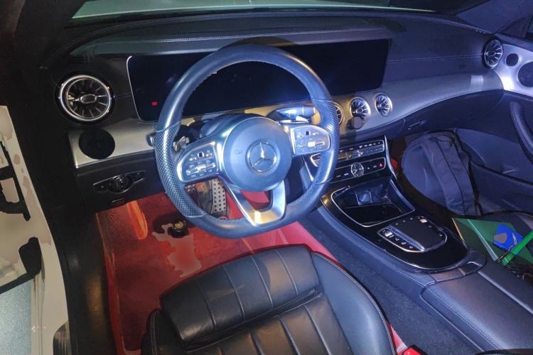 Used Mercedes-Benz E-Class 2020 E 260 Coupe Center Console
