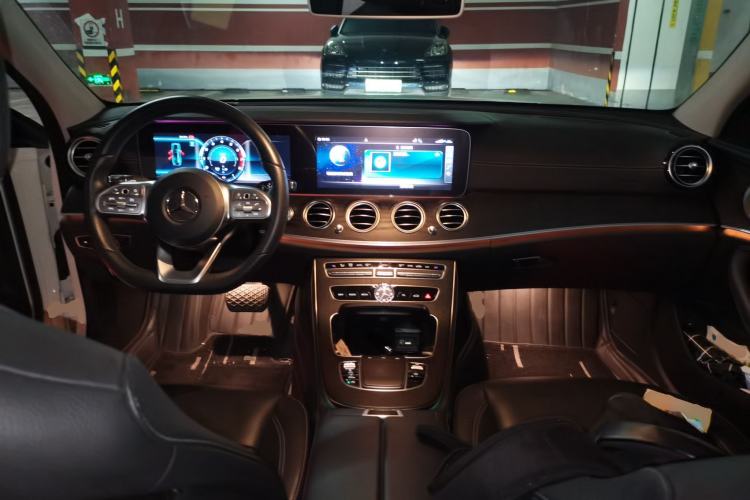 Used Mercedes-Benz E-Class 2020 Restyled E 300 L Sporty and Stylish Edition Center Console
