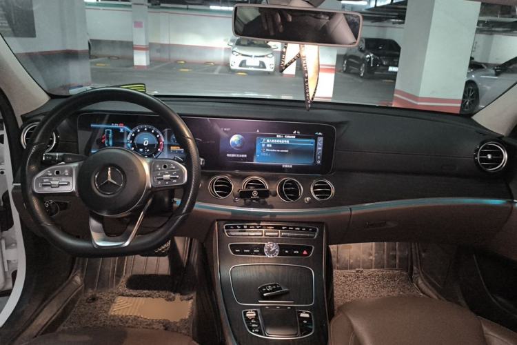 Used Mercedes-Benz E-Class 2020 Restyled E 300 L Sporty and Stylish Edition Center Console