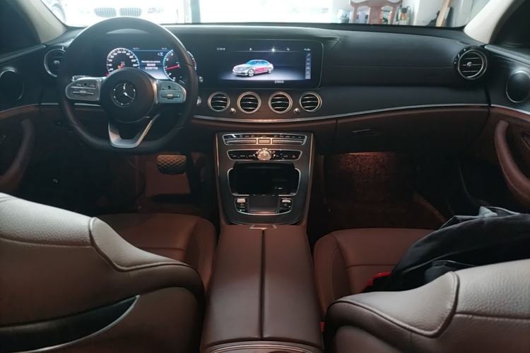 Used Mercedes-Benz E-Class 2020 Restyled E 300 L Sporty and Stylish Edition Center Console