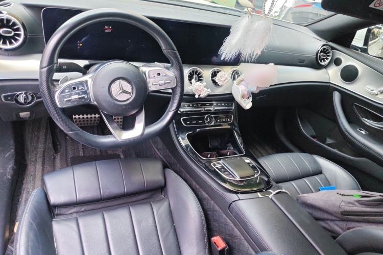 Used Mercedes-Benz E-Class 2020 E 260 Coupe Center Console