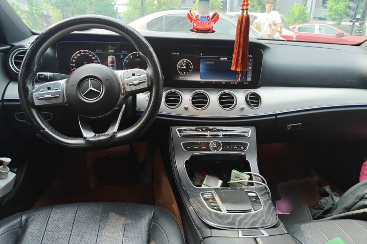 Used Mercedes-Benz E-Class 2020 E 260 Sport Edition Center Console