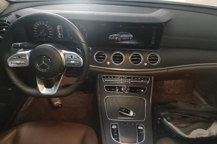 Used Mercedes-Benz E-Class 2020 Restyled E 300 L Sporty and Stylish Edition Center Console