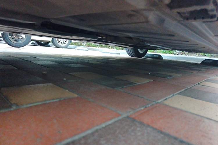 Used Mercedes-Benz E-Class 2020 E 300 L Sporty and Stylish Model Chassis Front Left