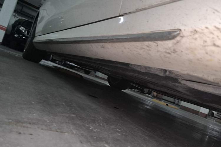 Used Mercedes-Benz E-Class 2020 Restyled E 300 L Sporty and Stylish Edition Chassis Front Right