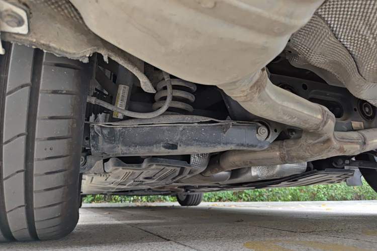 Used Mercedes-Benz E-Class 2020 E 300 L Luxury Model Chassis Rear Left