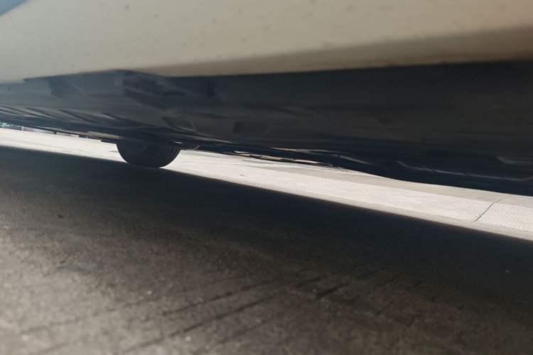 Used Mercedes-Benz E-Class 2020 Restyled E 300 L Sport Exclusive Edition Chassis Rear Left