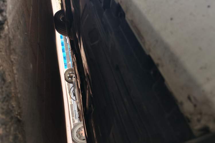 Used Mercedes-Benz E-Class 2020 E 260 L 4MATIC Chassis Rear Left